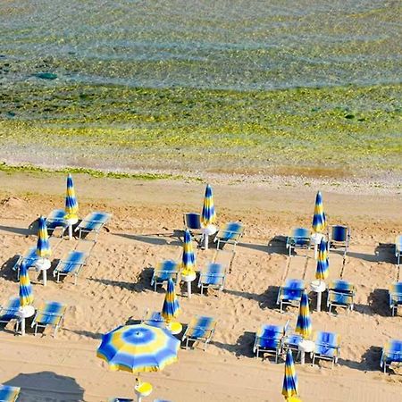 Hotel Marechiaro - Direttamente Sul Mare San Menaio Exterior foto