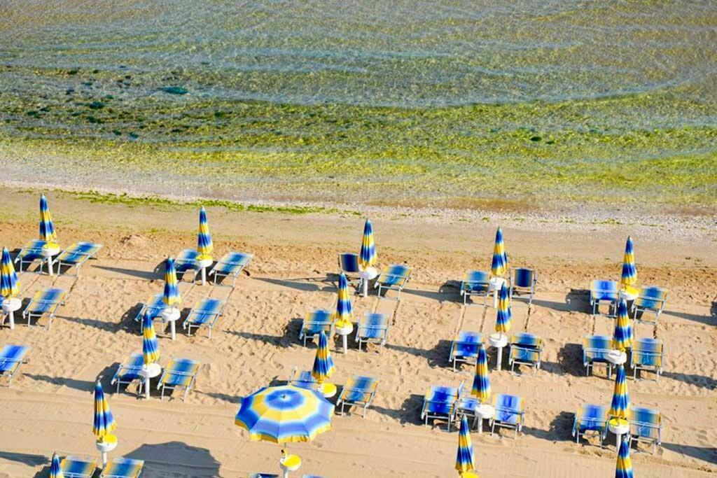 Hotel Marechiaro - Direttamente Sul Mare San Menaio Exterior foto